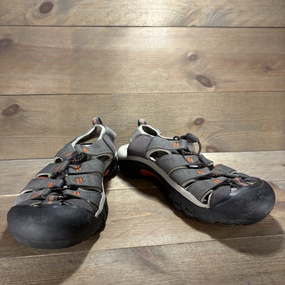 Keen Newport H2 Mens size 9.5 shoes Gray Orange waterproof Sport sandals - Picture 3 of 9